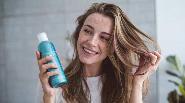 Best Sulfate-Free Dry Shampoos for Fresh, Clean Hair Best Sulfate-Free Dry Shampoos for Fresh, Clean Hair